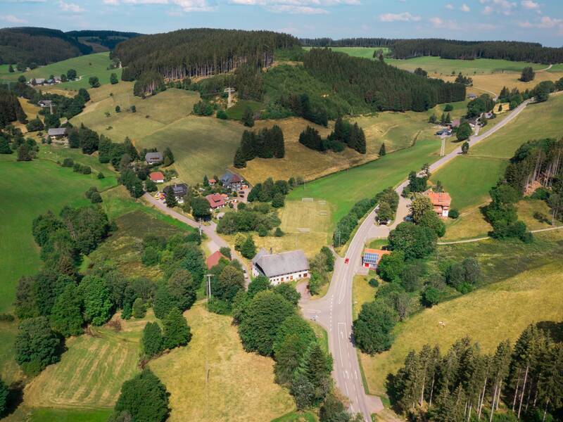 Viele grüne, landwirtschaftliche Flächen